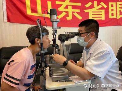 關(guān)愛眼健康!山東省眼科醫(yī)院義診團(tuán)隊(duì)走進(jìn)大眾傳媒大廈
